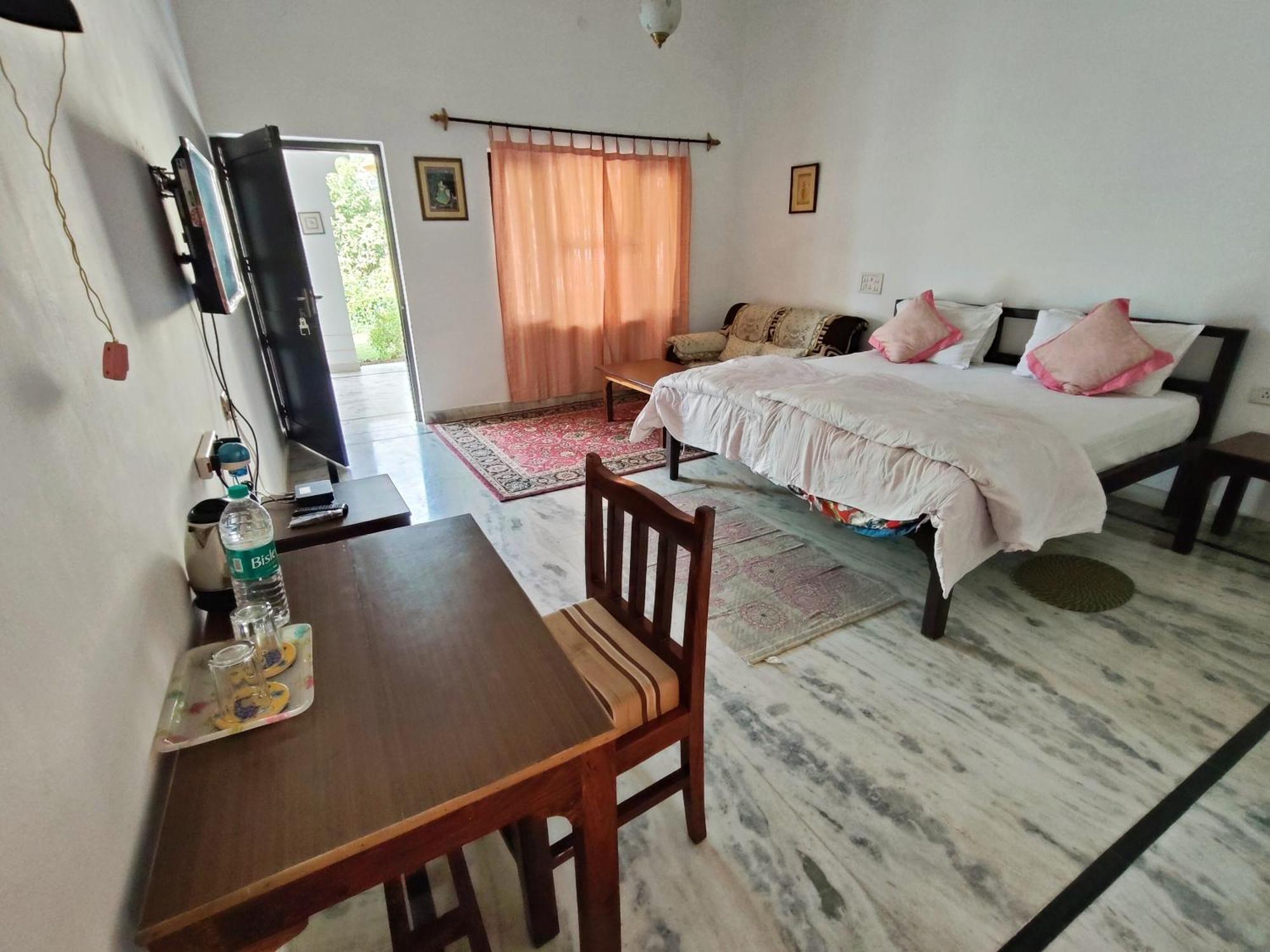 Royal Farm Bharatpur Διαμέρισμα Δωμάτιο φωτογραφία